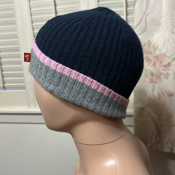 338. Vintage Abercrombie & Fitch beanie cap - Picture 2 of 4